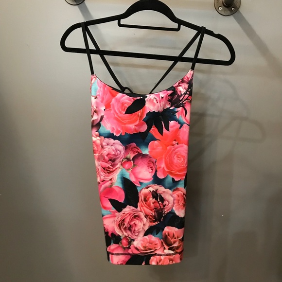 Lululemon Dancing Warrior Tank in Secret Garden Floral Print Tank Top 8 - Picture 2 of 7